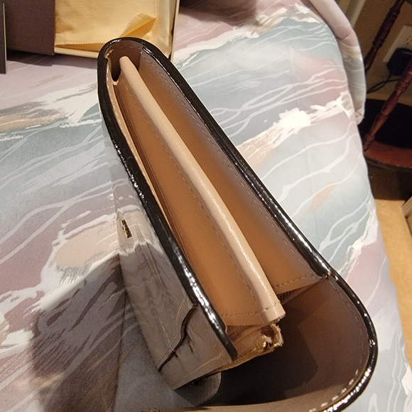 Louis Vuitton Portefeuille Beige Louise Wallet - Picture 9 of 12